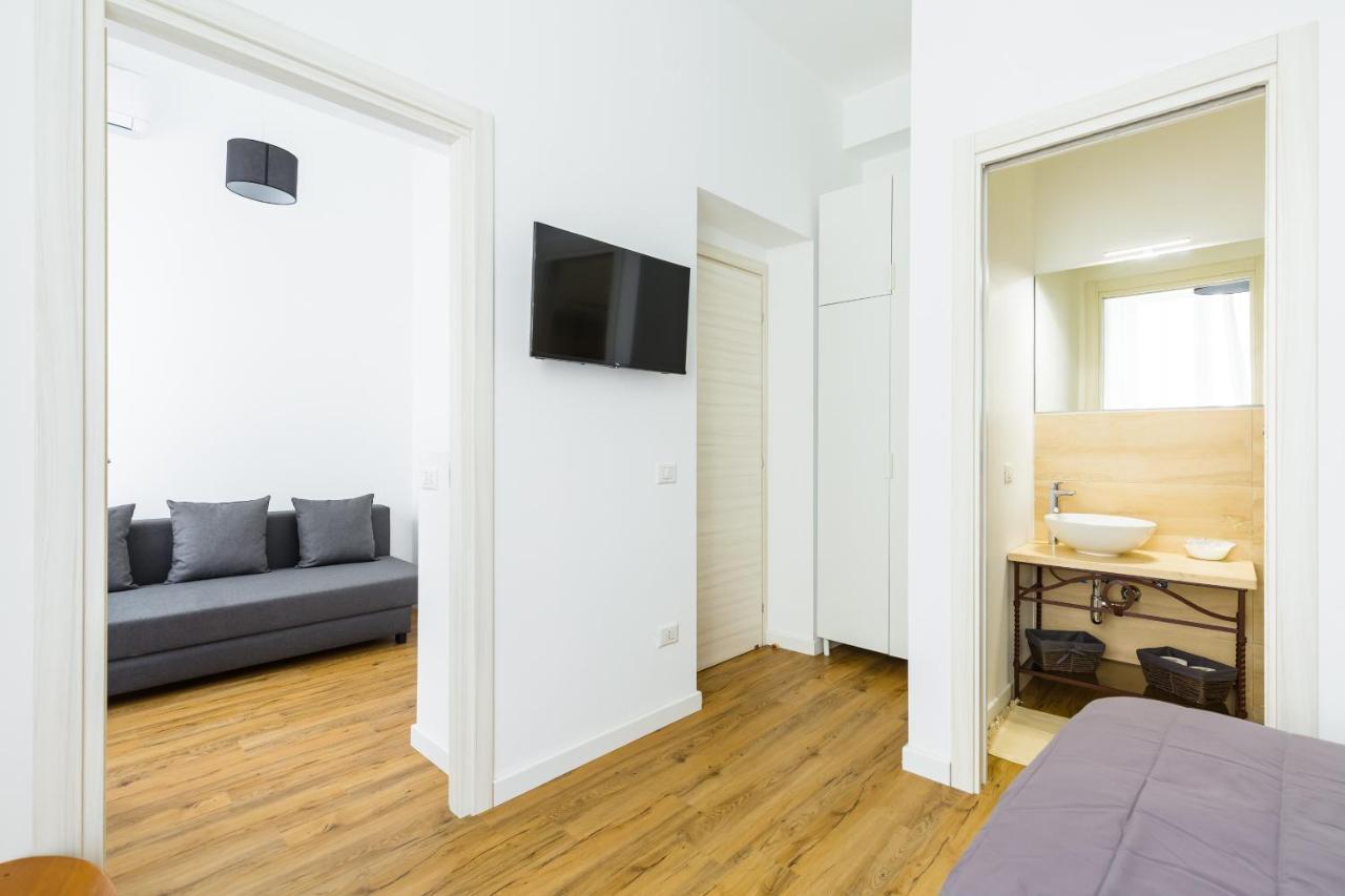 Barrio 133 - Double Bedroom In Center By Napoliapartments Exterior foto