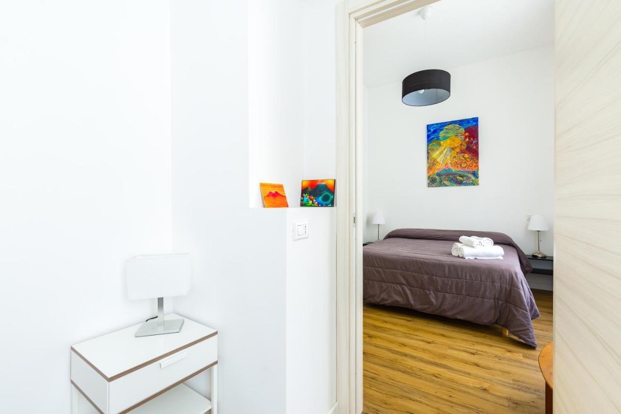 Barrio 133 - Double Bedroom In Center By Napoliapartments Exterior foto