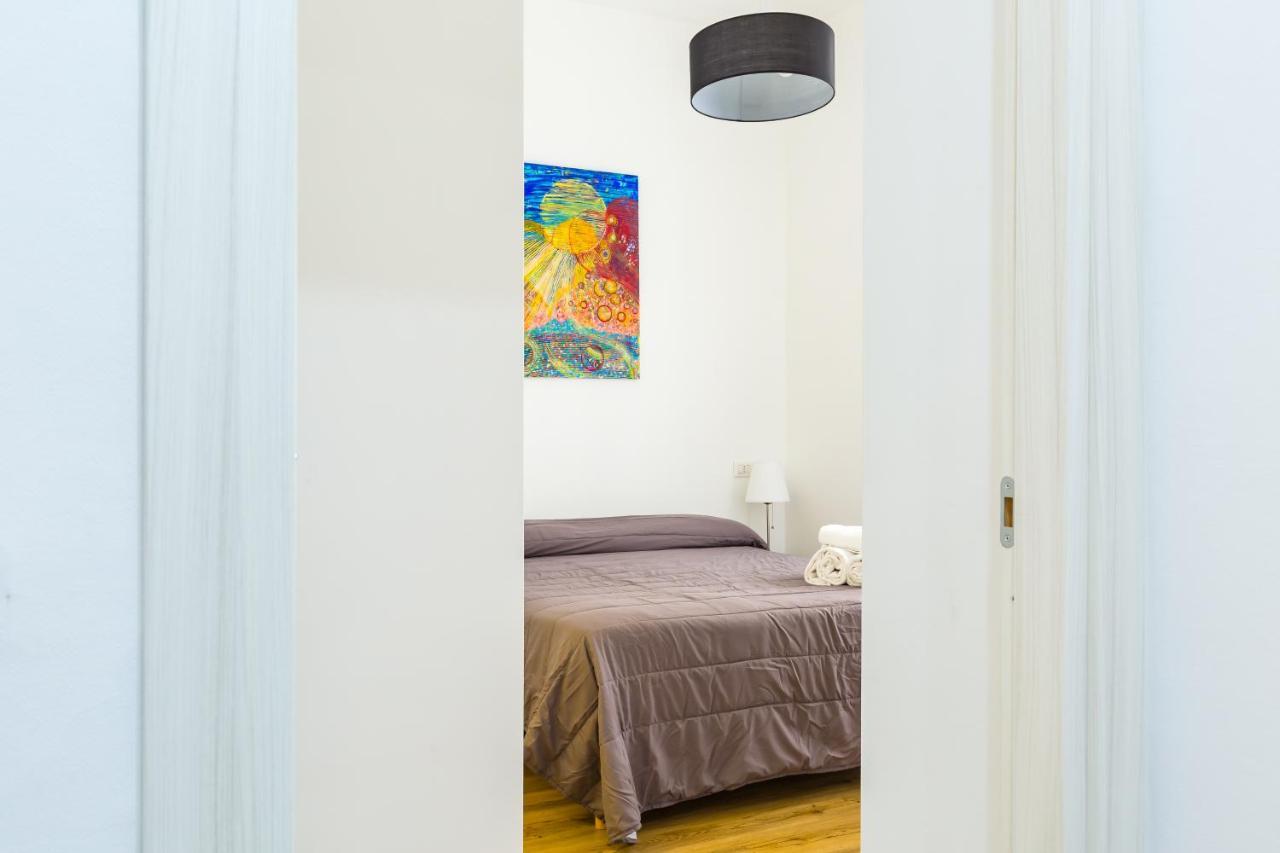 Barrio 133 - Double Bedroom In Center By Napoliapartments Exterior foto