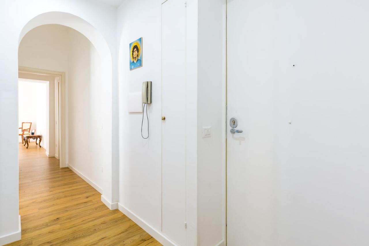 Barrio 133 - Double Bedroom In Center By Napoliapartments Exterior foto